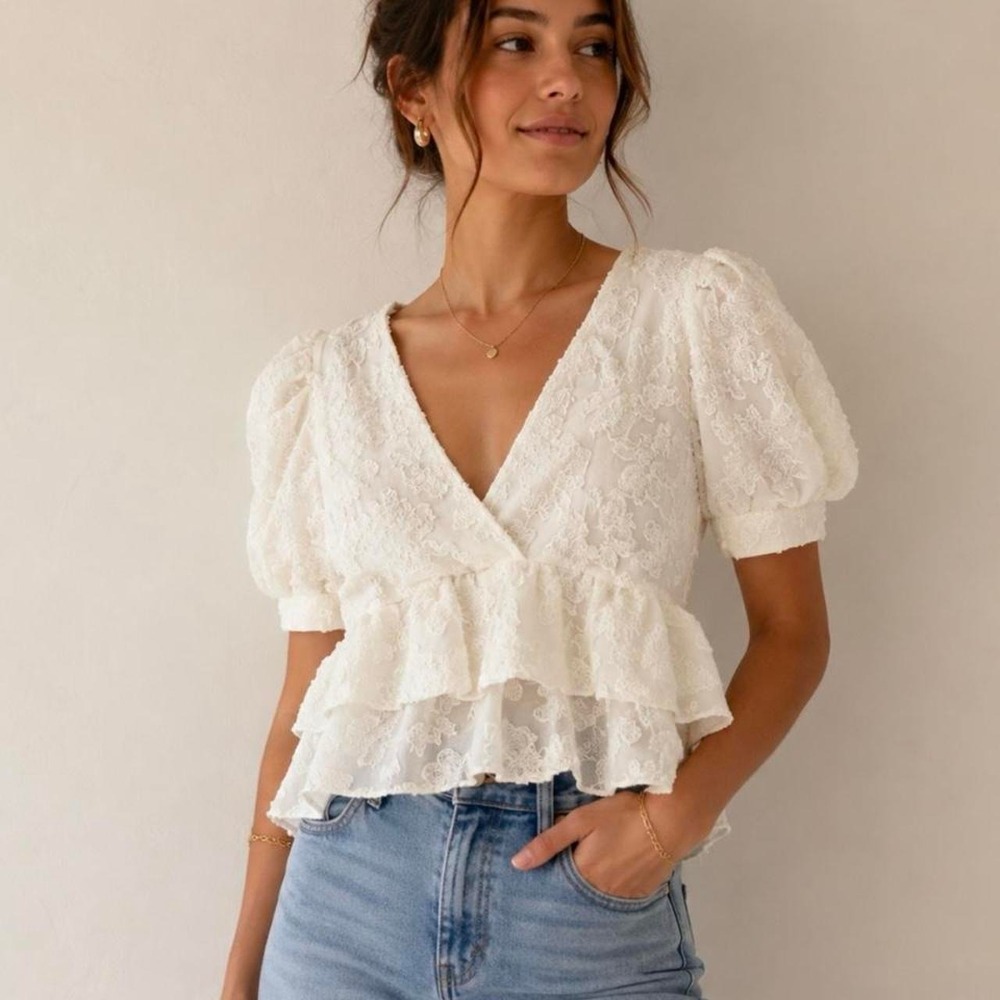 Zara Peplum Wrap Top Womens Size S White Excellent Floral Textured Puff Sleeve